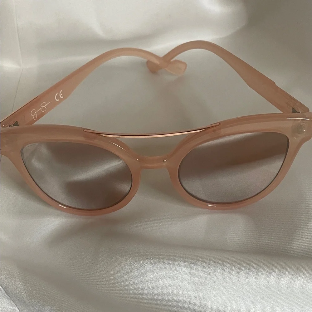 Jessica Simpson Peach Translucent Round Sunglasses with Gold Bridge